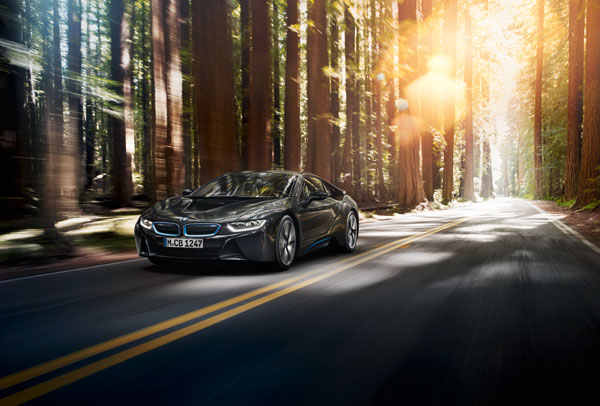 2014 BMW i8 Overview