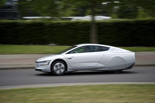 VW XL1 white