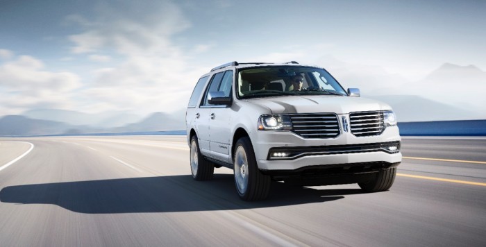 2015 Lincoln Navigator - White