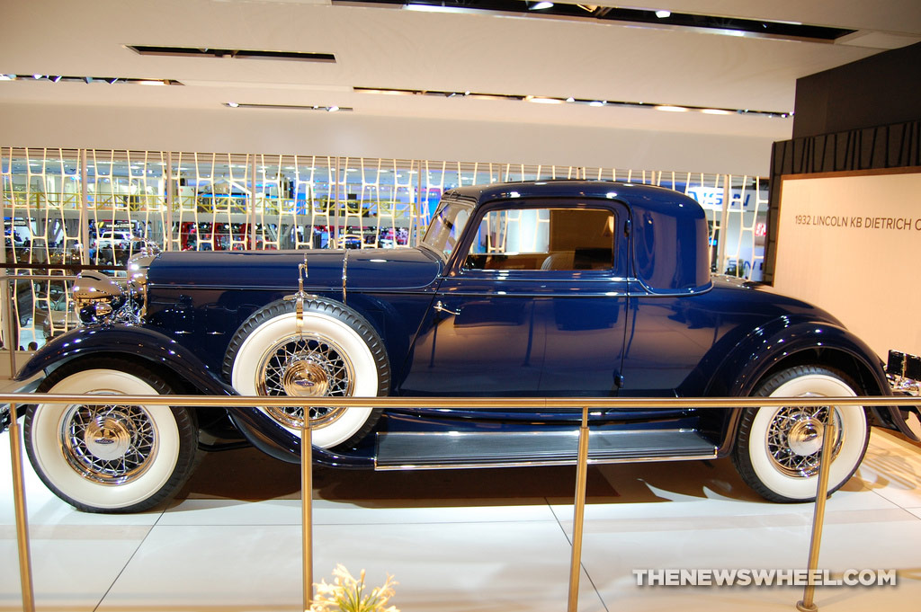 Lincoln NAIAS display: 1932 KB Dietrich Coupe