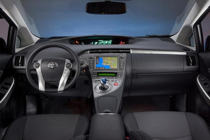 2015 Toyota Prius Plug-In Overview