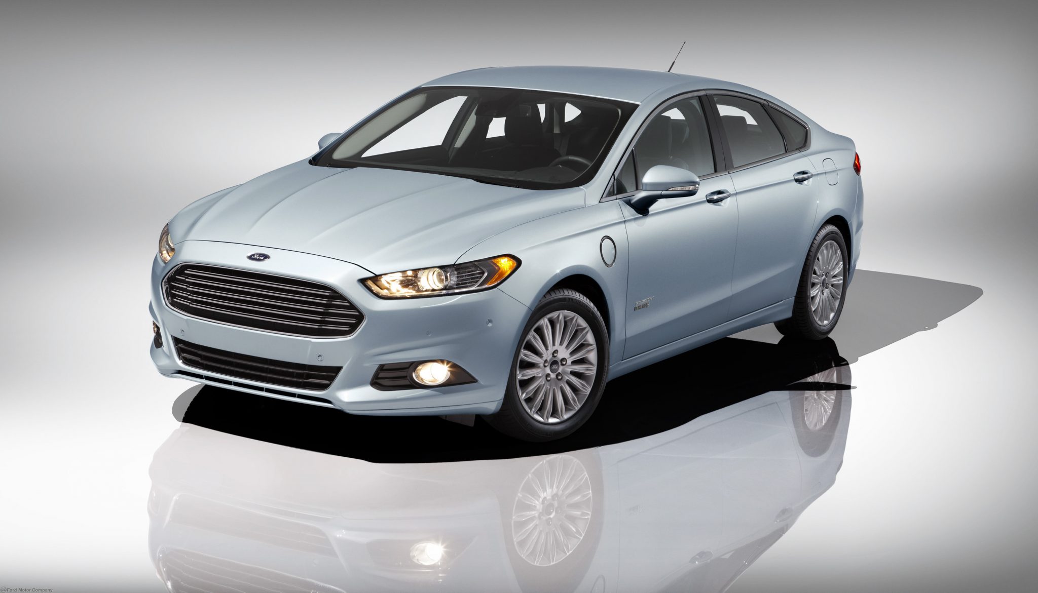 2014 Ford Fusion Energi Overview The News Wheel