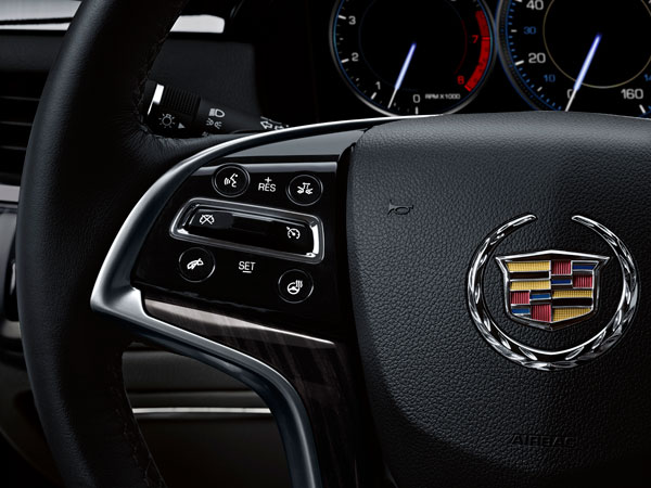 2014 Cadillac XTS Sedan Overview