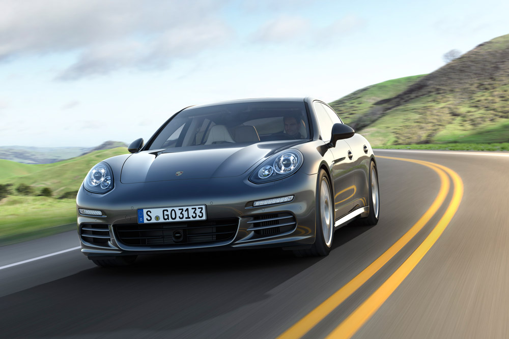 2014 Porsche Panamera Overview