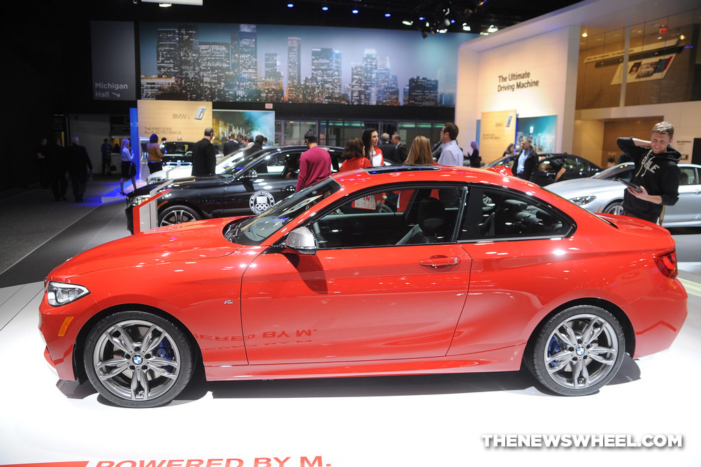 BMW NAIAS display