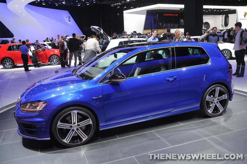 Volkswagen NAIAS Display: Golf R