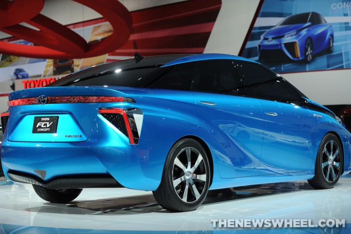 Toyota NAIAS Display: FCV Concept