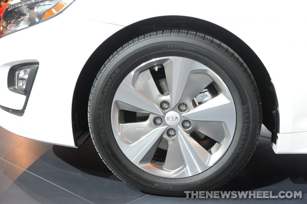 2014 Kia Optima Hybrid Overview Wheel