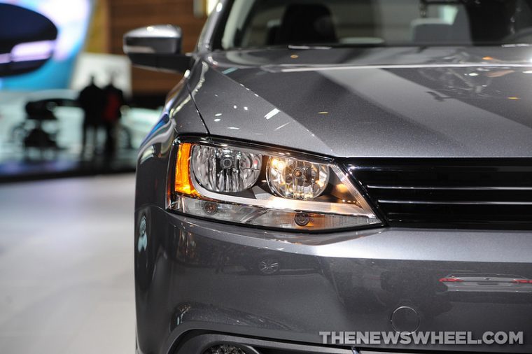 2014 Volkswagen Jetta TDI Overview: Headlights