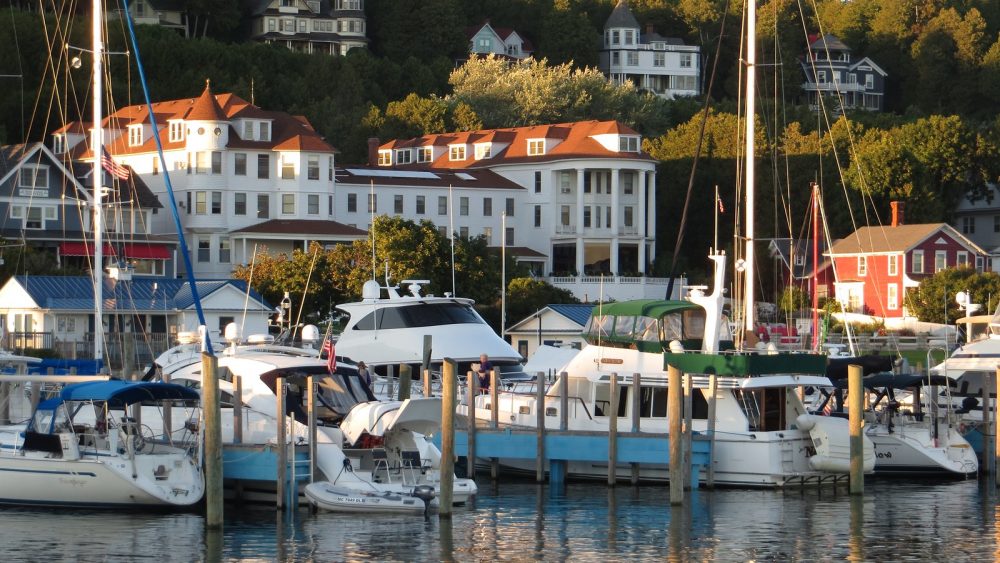 mackinac island historic downtown