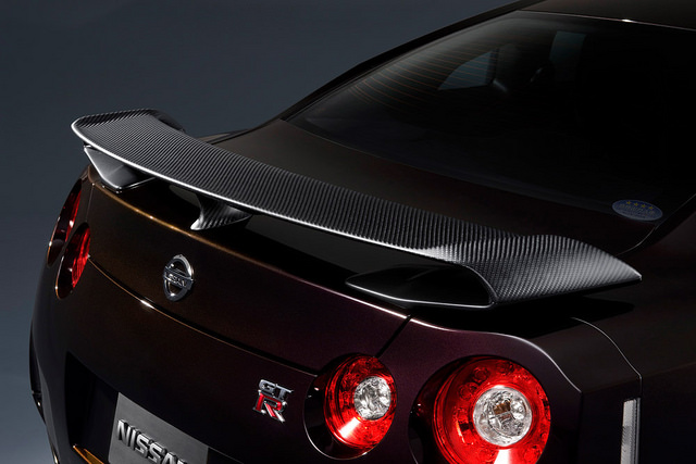 2014 Nissan GT-R Midnight Opal Special Edition Overview