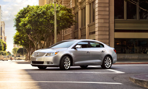 2013 Buick LaCrosse Overview