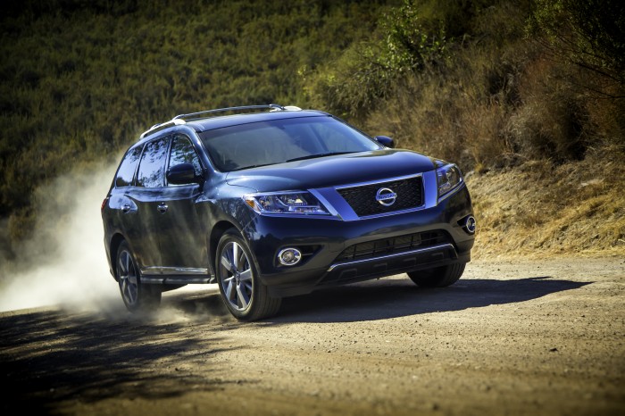 2013 Nissan Pathfinder Overview