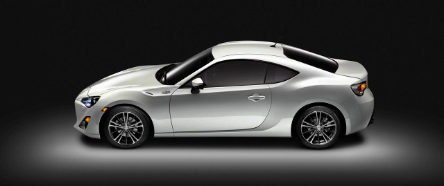 2013 Scion FR-S Overview