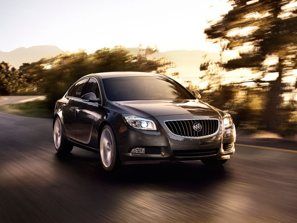 2013-buick-regal-overview