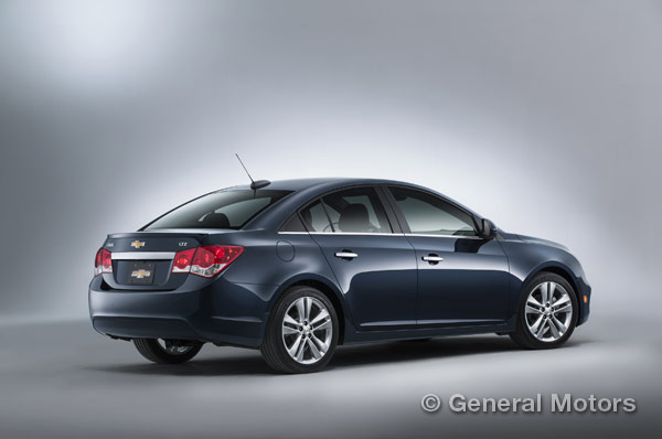 2015 Chevy Cruze Overview