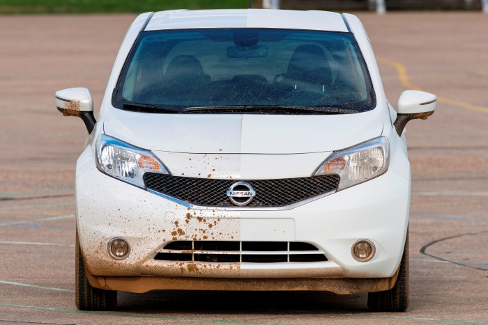 self-cleaning car - nissan note