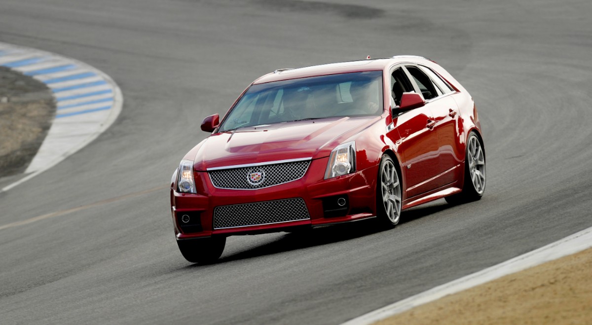 2013 Cadillac CTS-V Wagon Overview - The News Wheel