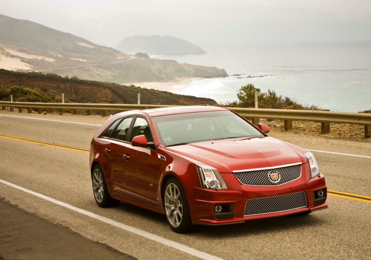 2013 Cadillac CTS-V wagon Overview