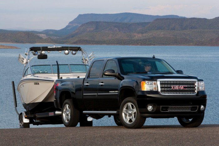 2013 GMC Sierra HD Overview