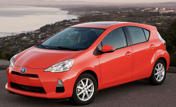 2013 Toyota Prius c Overview