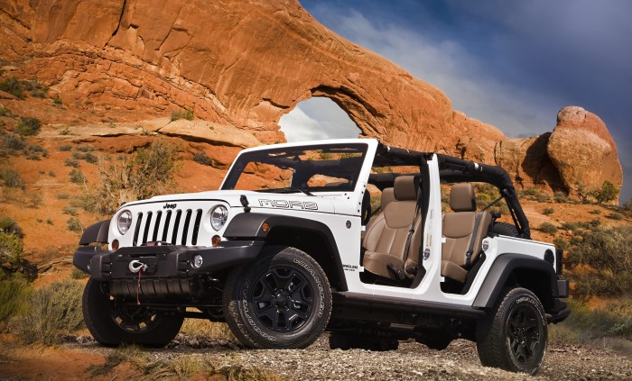 2013 Jeep Wrangler Unlimited overview