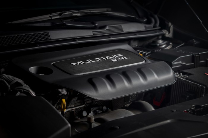 2015 Chrysler 200 2.4-liter MultiAir2 Tigershark I-4 engine