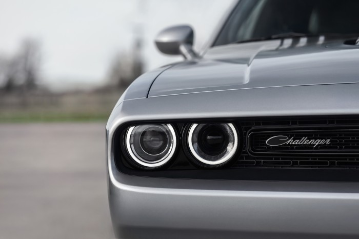 2015 Dodge Challenger 392 HEMI Scat Pack Shaker