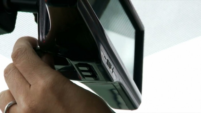 Nissan Smart Rearview Mirror