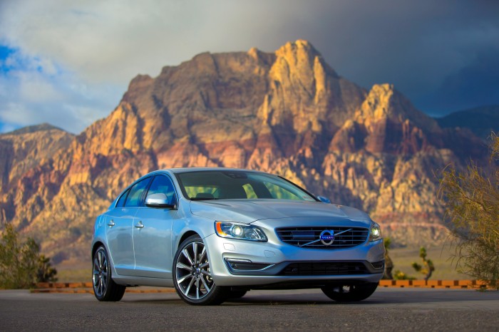 2015 Volvo S60 overview