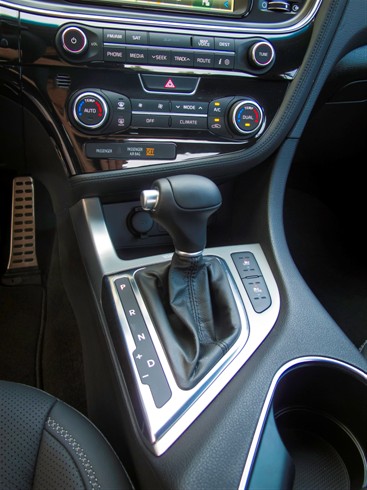 2015 Optima console