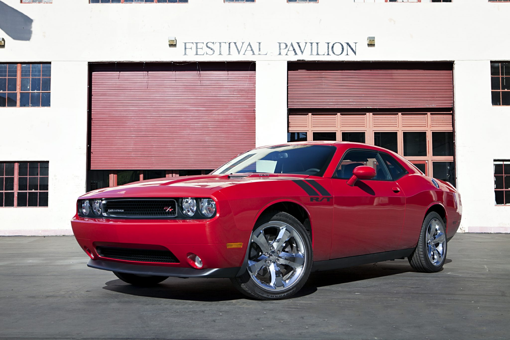 2013 Dodge Challenger Overview