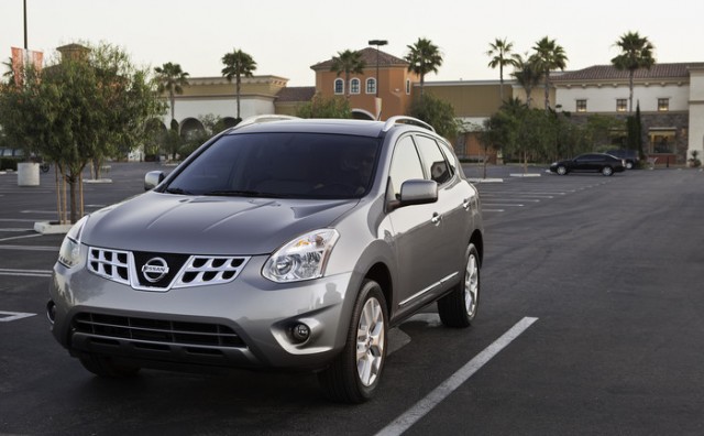 2013 Nissan Rogue overview