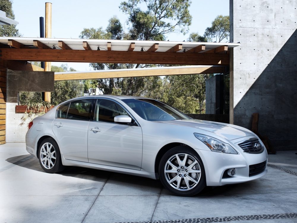 2013 Infiniti G37 Sedan Overview