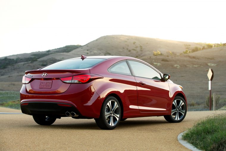 2015 Elantra Hyundai Configurator: 2014 Coupe Red Exterior Rear