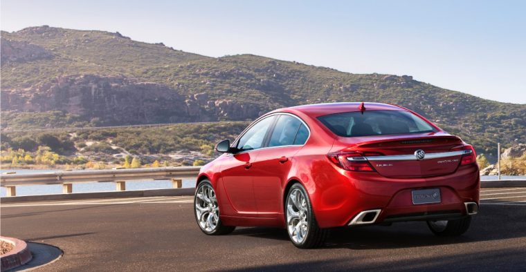 2015 Buick Regal Overview