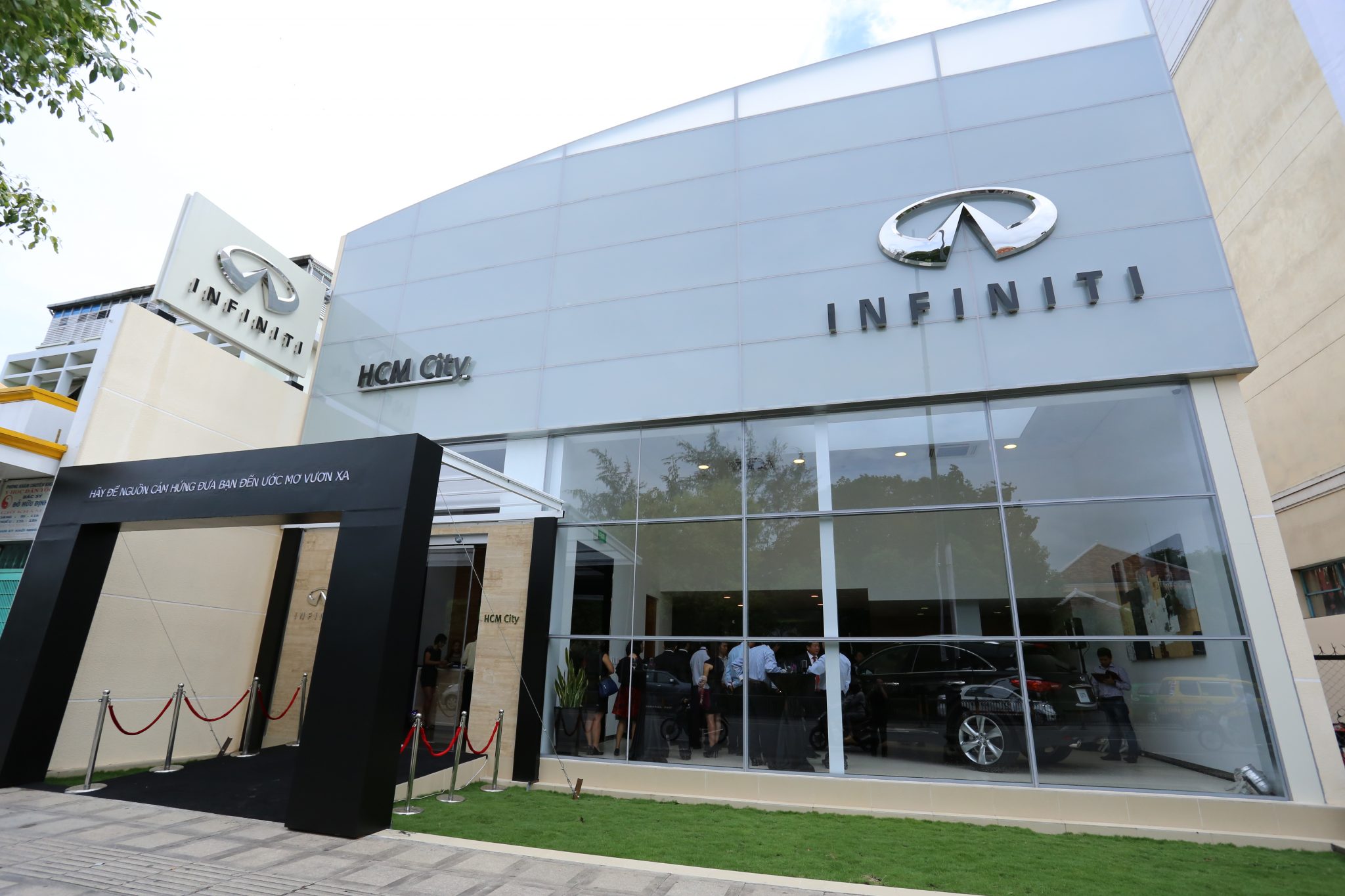 Infiniti launches in Vietnam