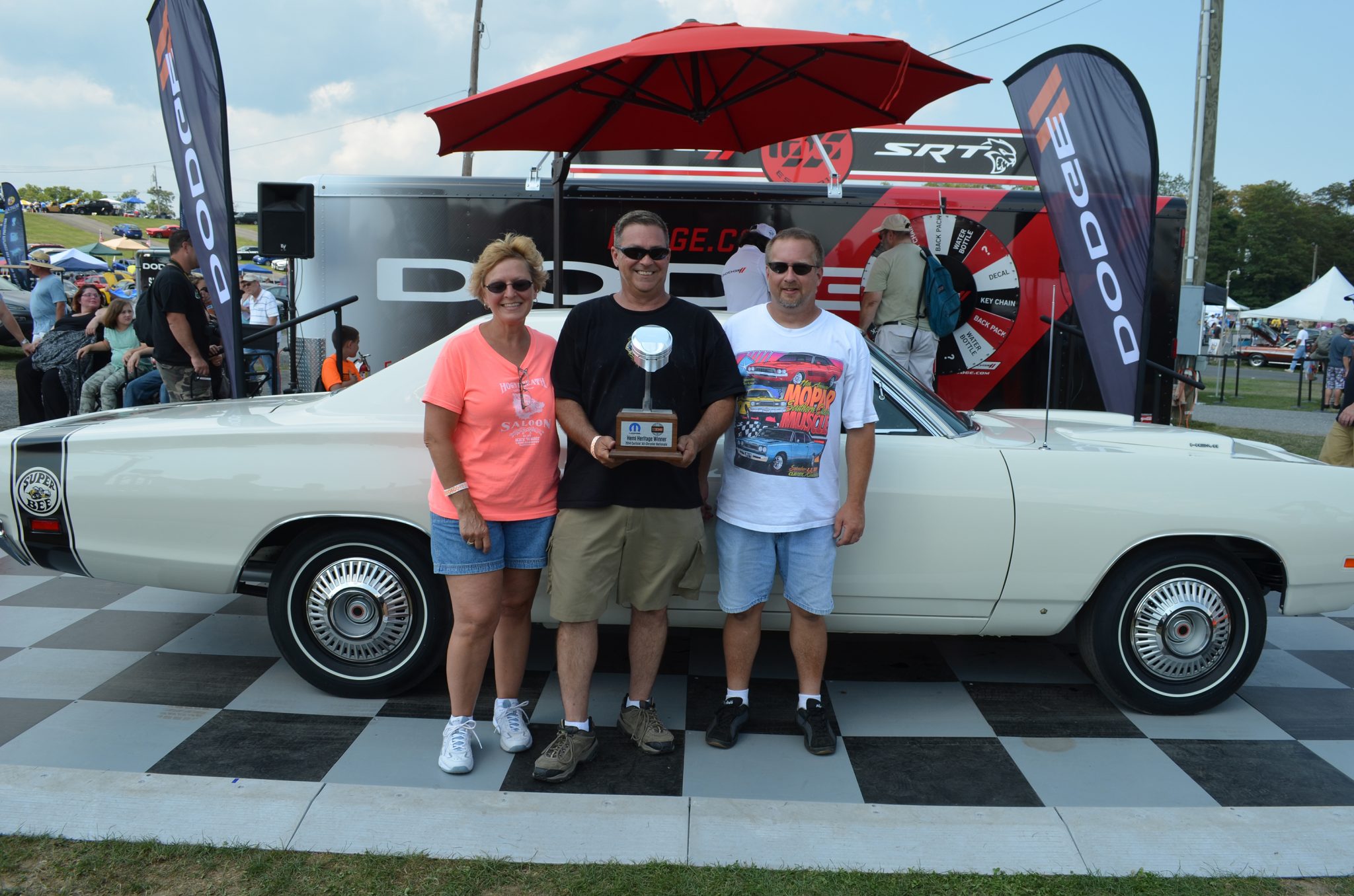 Top Eliminator HEMI Heritage winner Ron Dezsi's 1969 Dodge Super Bee