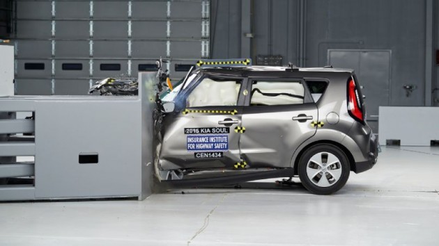 2015 Kia Soul testing