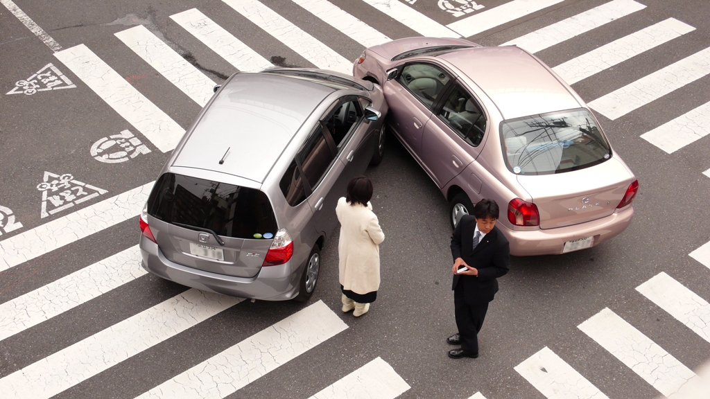 car accident intersection crash