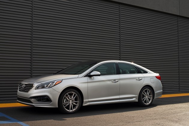 2015 Sonata 2.0T white exterior