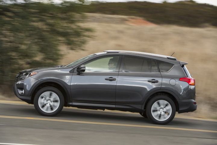 2015 Toyota RAV4 overview