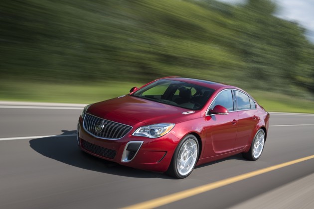 2015 Buick Regal Overview