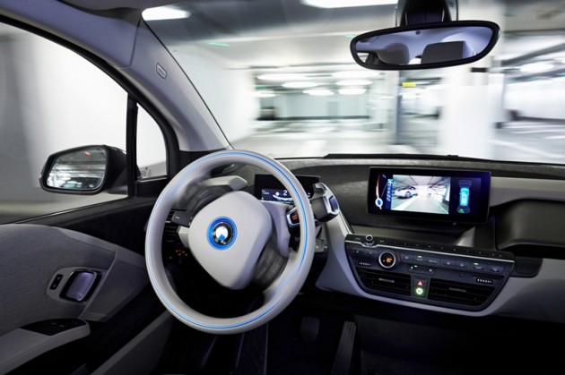 BMW's Remote Self-Parking Valet smartwatch car itnerior