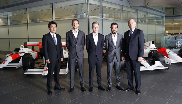 2015 Formula 1 Season McLaren-Honda drivers announced: (Left to right) Yasuhisa Arai, Jenson Button, Kevin Magnussen, Fernando Alonso, Ron Dennis.