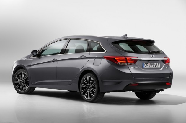 Stunning New Hyundai I40 Debuts In Europe Today The News Wheel