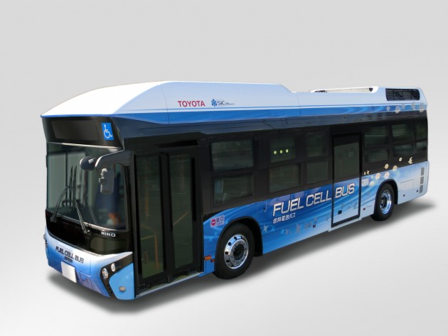 Toyota fuel cell bus 
