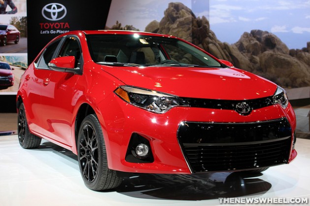 2016 Toyota Corolla overview