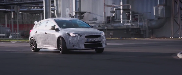 Ford Focus RS hooning