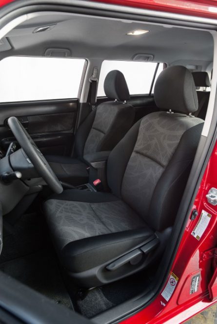 2015 Scion xB overview